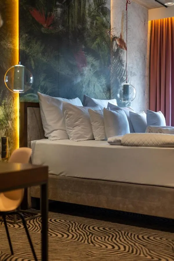 ***  Hotel Zoo By Afrykarium Wroclaw Poland